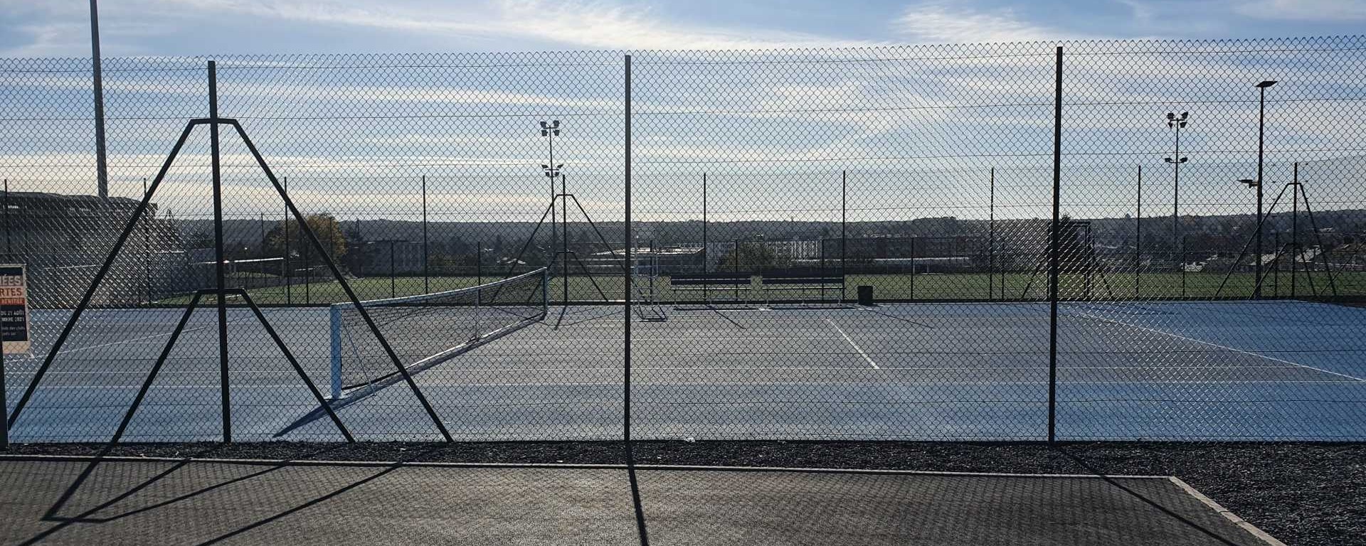 Photo du nouveau terrain de tennis du Stade Léo Lagrange